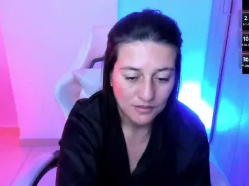 Bongacams Live Sex Cam of Saskyaajohnson