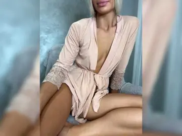 Bongacams Live Sex Cam of Viki-05