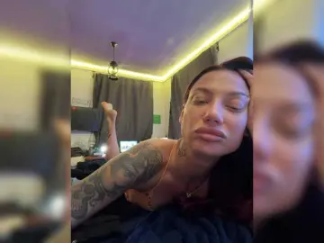 Bongacams Watch Live Sex Cams of Alina666Mistress