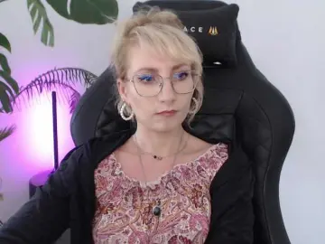 Bongacams Adult Webcam of CinderellaMoon