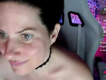 Bongacams Free Live Porn of Bellastarrr84