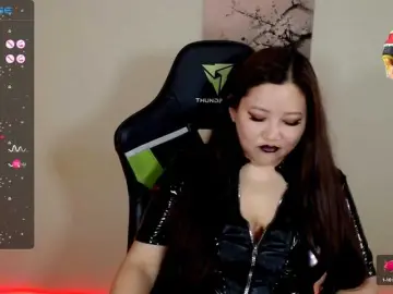 Bongacams Adult Webcam of LisaAsianFlower