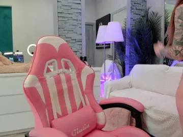 Bongacams Sex Cam of Reina-Cummings