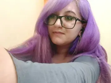Bongacams Free Porn Cam of OdeliaPyeatt