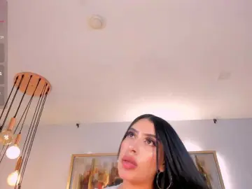 Bongacams Watch Live Sex Cams of LeahLombardi