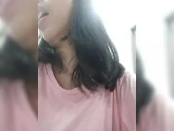 Bongacams Watch Live Sex Cams of Selinababy99