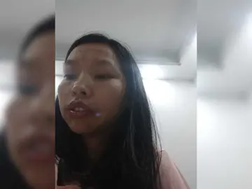 Bongacams Nude Webcam of Selinababy99