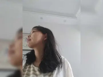Bongacams Watch Live Sex Cams of Selinababy99