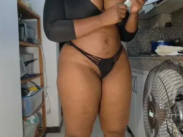 Bongacams Watch Live Sex Cams of LiraRusso1