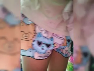 Bongacams Best live sex cam show of candicelovee