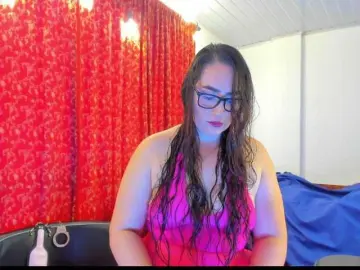 Bongacams Free Porn Cam of MeganHotCurvy