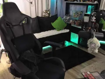 Bongacams Live Porn of KiraLiLime