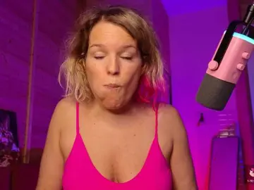 Bongacams Free Live Porn of sweeteve050