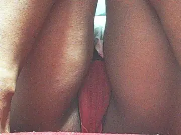 Bongacams Watch Live Sex Cams of HOTTTSKIN