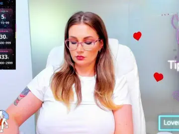 Bongacams Watch Live Sex Cams of anyarosses