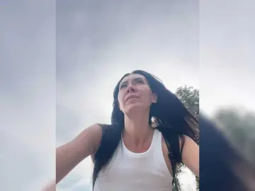 Bongacams Best live sex cam show of KarolinaMilf