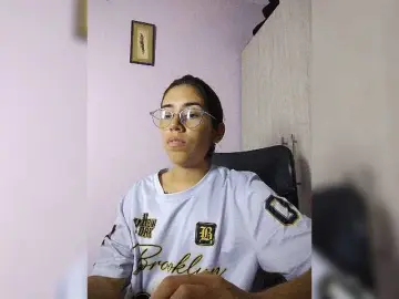 Bongacams Sex Cam of skinny333