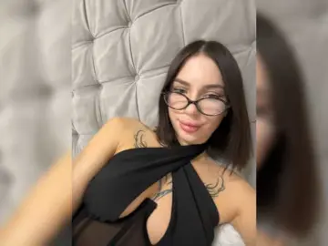 Bongacams Watch Live Sex Cams of BabyDarii