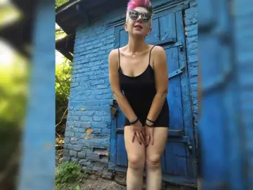 Bongacams Best live sex cam show of BUSINKA-25