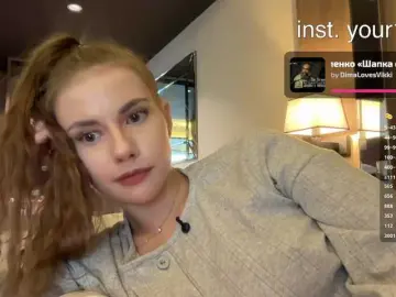 Bongacams Free Live Porn of -VikkiL0vesCheese-