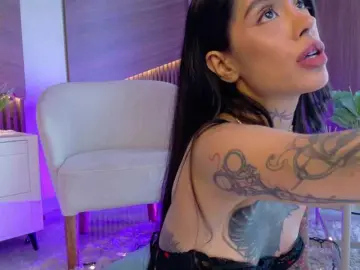 Bongacams Nude Webcam of EmmaaFoster