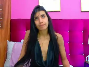 Bongacams Free Live Porn of littleeemiily