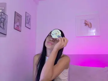 Bongacams Best Webcam of littleeemiily