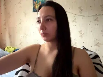 Bongacams Watch Live Sex Cams of LeannBernmen