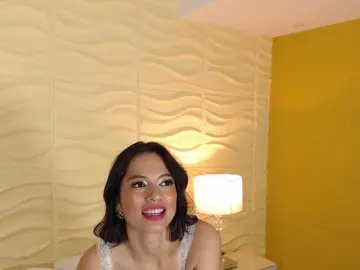 Bongacams Free Porn Cam of MirandaLarsson