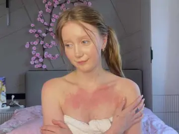Bongacams Adult Webcams of MiraJuicyJune