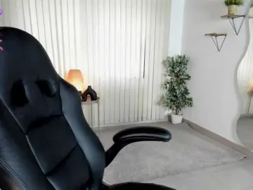 Bongacams Watch Live Sex Cams of Min-Yuna