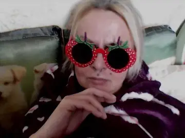 Bongacams Live Sex Cam of GardenerofIllusions