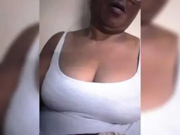 Bongacams Best live sex cam show of hotmomsexy