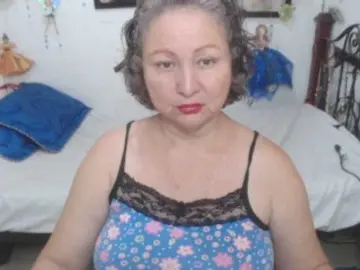 Bongacams Best live sex cam show of LADYQUEEN520