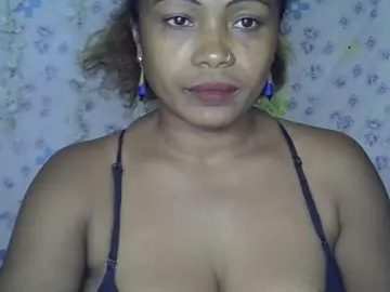 Bongacams Free Live Porn of Sexywife1