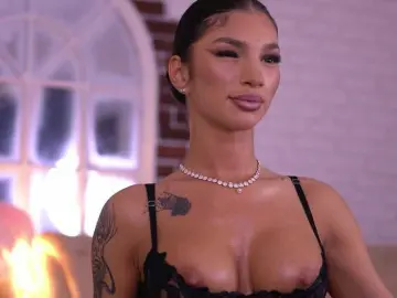 Bongacams Adult Webcam of NyssaSky