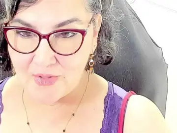 Bongacams Nude Webcam of cataleya-mom