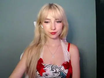 Bongacams Free Porn Cam of LuciaGlow