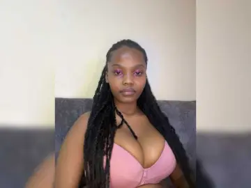 Bongacams Best Webcam of Curvy-maxy9