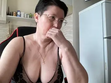 Bongacams Adult Webcams of HotMilfPussy