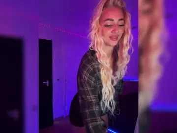 Bongacams Free Live Porn of -AmazingBlonde-