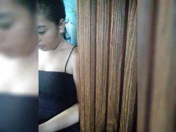 Bongacams Free Porn Cam of XXhornywetprincess99XX