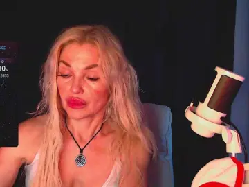 Bongacams Private Sex Chat of Margo77-1