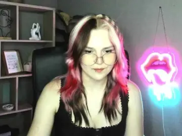 Bongacams Free Porn Cam of SweetLilyxo