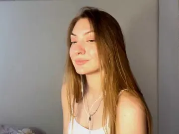 Bongacams Live Porn of MyrticeDollen