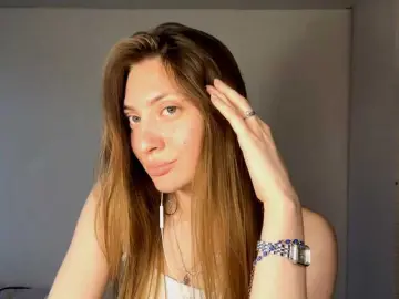 Bongacams Free Porn Cam of MyrticeDollen