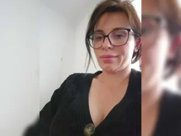 Bongacams Best live sex cam show of SophieMary