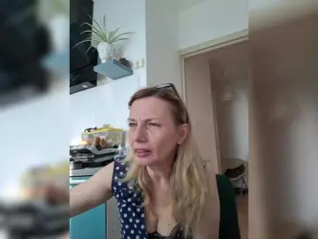 Bongacams Live Porn of ShiningMILF