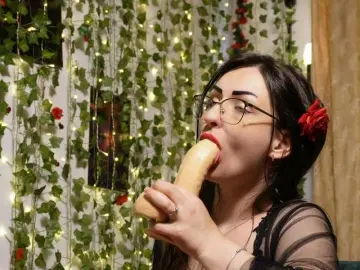 Bongacams Best live sex cam show of NaughtYHomemadE
