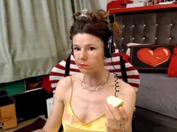 Bongacams Watch Live Sex Cams of kellysurfing